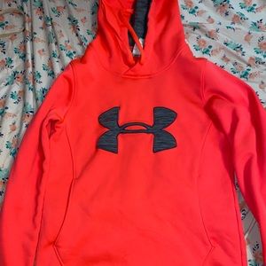 Under Armor Sweatshirt